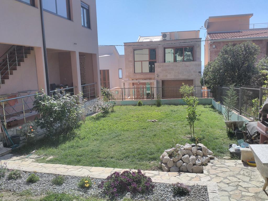 Villa Persik Utjeha Kültér fotó