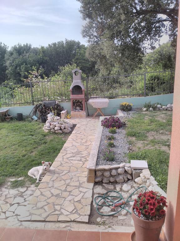 Villa Persik Utjeha Kültér fotó