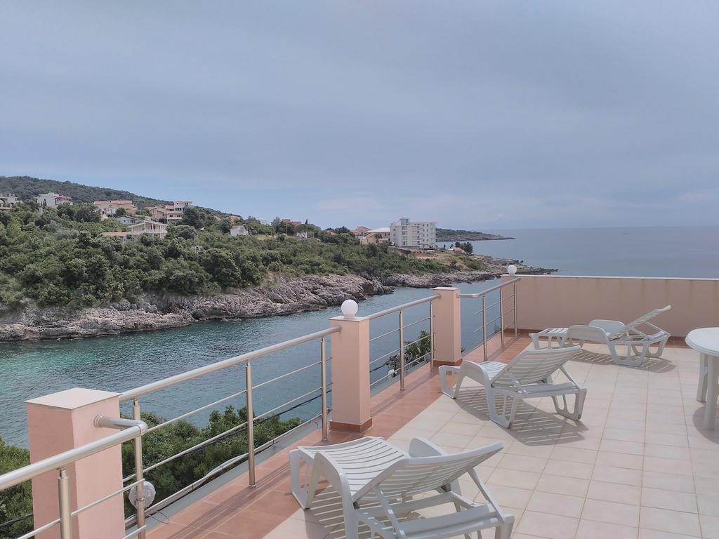 Villa Persik Utjeha Kültér fotó